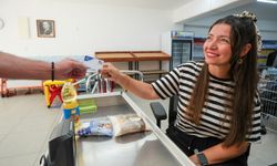 Gaziemir Belediyesi’nden 322 aileye dayanışma eli