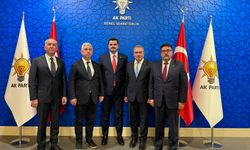 Bergama Belediye Başkanı Tanju Çelik, Eyyüp Kadir İnan'ı ziyaret etti