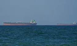 Hürmüz Boğazı’nda trafik çöktü: Ateşkese rağmen sadece 11 gemi geçebildi