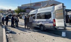 İşçi servisi ile kamyon çarpıştı: Çok sayıda yaralı var!