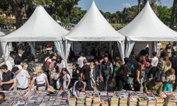 Kültürpark’ta edebiyat ve kültür şöleni: İZKİTAP 10 günde yüz binleri ağırladı