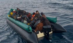 İzmir açıklarında göçmen operasyonu: 10’u çocuk 43 kişi yakalandı