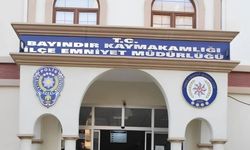 İzmir Bayındır’da polise bıçaklı saldırı: 3 polis yaralandı, 4 şüpheli gözaltında