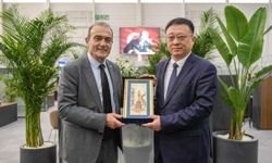 İzmir Büyükşehir Belediyesi Qingdao Belediyesi’ni konuk etti