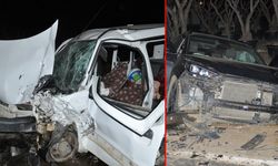 İzmir'de hafif ticari araç, otomobil ve traktörün karıştığı kazada 4 kişi yaralandı