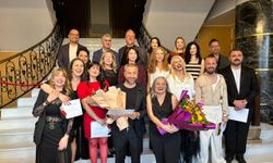 İzmir’in gizli hikayeleri objektifte: “Sinematik Mekânlar” sergisi açıldı