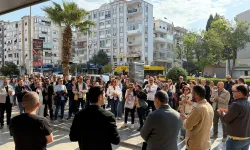 Karşıyaka Belediyesi'nde 455 memur iş bırakma eylemi yaptı