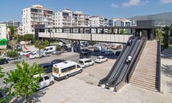 Karşıyaka ile Bayraklı arasında güvenli geçiş: Yeni Girne Yaya Üst Geçidi hizmette