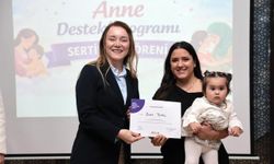 Konak’ta "Anne Destek Programı" tamamlandı: 25 mezun sertifikasını aldı