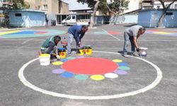 Konak’ta “Renkli Yol” okullara taşındı