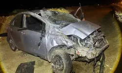 Korkunç kaza: Kontrolden çıkan otomobil takla attı, yaralılar var!