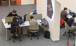 Kültürpark’taki Hasan Ali Yücel Kütüphanesi yoğun ilgi görüyor