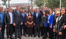 Özgür Özel, Soyer ve Aslanoğlu’nu ziyaret etti