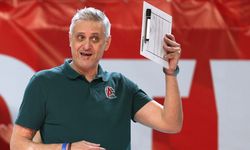 Göztepe'de voleybola da Bulgar hoca geldi