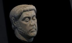 Smyrna kökenli heykel başı yıllar sonra İzmir’de