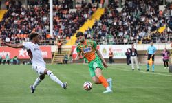 Trabzonspor deplasmanda Alanyaspor ile 1-1 berabere kaldı