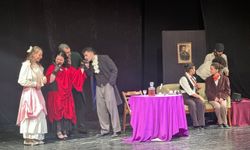 Üniversiteliler sahnede buluştu: “Aynı Işığın Altında” festivali tamamlandı