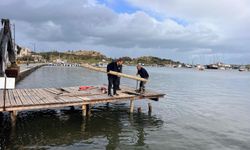 Foça’da iskeleler yenilendi, yaz sezonuna hazır hale getirildi