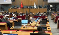 İzmir Büyükşehir Belediye Meclisi'nde komisyon üyeleri seçildi