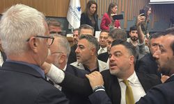 İzmir Büyükşehir Meclisi’nde gergin oturum: Tartışmalar büyüdü, meclis karıştı