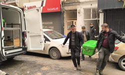 Yalnız yaşayan yaşlı adam evinde bıçaklanarak öldürüldü