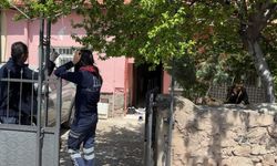 Yaşlı adam karısını evde ölü buldu