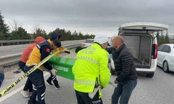 İzmir plakalı aracın yaptığı kazada araçtan yola fırlayan kadın öldü