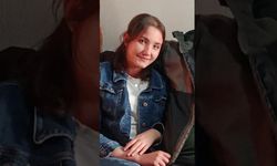 Telefon direğine çarpan otomobilde acı son: 20 yaşındaki genç kız öldü
