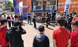 AFAD Deprem Simülasyon Tırı Aliağa’da yoğun ilgi gördü