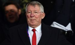 Alex Ferguson neden hastaneye kaldırıldı? Sağlık durumu nasıl?