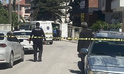 Anne ve babasını bıçaklayarak öldüren 22 yaşındaki şüpheli tutuklandı