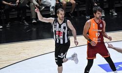 Beşiktaş, Galatasaray’ı eleyerek yarı finale yükseldi!