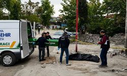 Elektrik direğinden düşen hurdacı hayatını kaybetti
