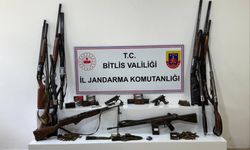 Eş zamanlı silah operasyonu: Çok sayıda silah ve mühimmat ele geçirildi!