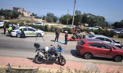 Feci Kaza: Karşı şeride savrulan araç zincirleme kazaya neden oldu!