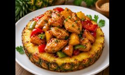 Gelinim Mutfakta ananas yatağında tavuk tarifi: Köfteli Ananas yatağında tavuk nasıl yapılır?