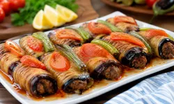 Gelinim Mutfakta patlıcanlı sarma kebap tarifi: Patlıcanlı sarma kebap nasıl yapılır?
