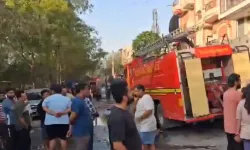 Hindistan'da 4 katlı apartmanda çıkan yangında 9 kişi öldü