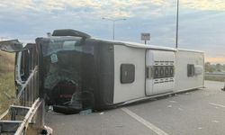 İstanbul-İzmir Otoyolu'nda yolcu otobüsü devrildi: Çok sayıda yaralı var!