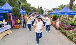 İzmir mis gibi koktu: "Balkon ve Bahçe Bitkileri Festivali" başladı