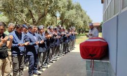 İzmir'de vefat eden Kıbrıs gazisi Mehmet Duru son yolculuğuna uğurlandı