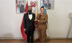 Kadın ve Barış Ödülü takdim edilen Akif Manaf: 'Kadın barışın en güçlü temsilcisi'