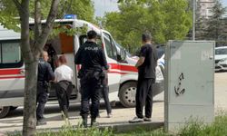 16 ve 14 yaşlarındaki 3 kız, 'erkek arkadaş’ kavgasında bıçakla yaralandı