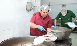 Konak'ta dayanışma sofralara taşındı