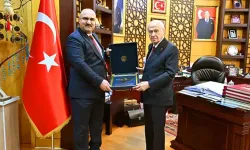 MHP lideri Bahçeli, Kerkük Valisi Muhammed Seman Ağa'yı kabul etti