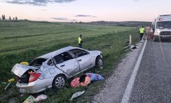 İzmir plakalı otomobilde feci son: Aynı aileden 1 kişi öldü, 3 kişi yaralandı