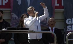 Özgür Özel’den kurultay çağrısı: “2 milyon üye genel başkanını seçsin”