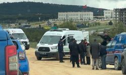 Park halindeki araçta silahla vurulmuş halde ölü bulundu