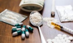 Uzmanlardan bağımlılık uyarısı: Yaş sınırı giderek düşüyor