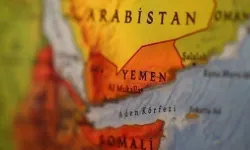 Yemen’de yolcu otobüsü ile kamyon çarpıştı: 6 kişi öldü, 19 kişi yaralandı